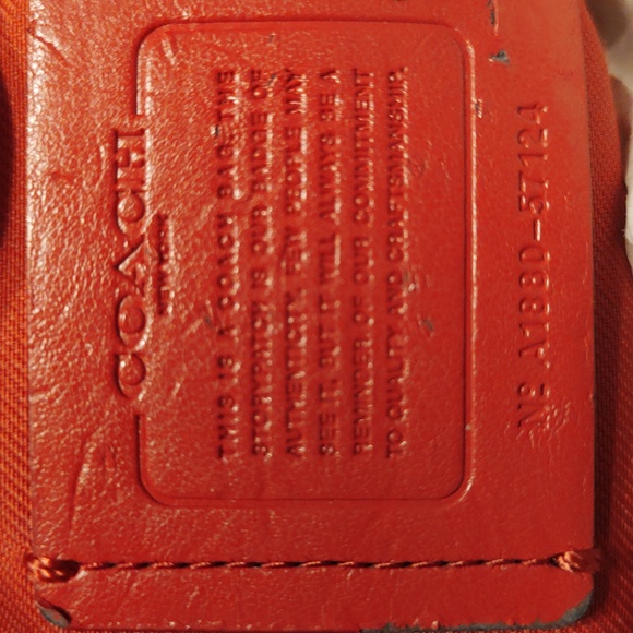 COACH NWT!! Edie 28 in Washed Red Pebble Leather Hobo Shoulder Bag # 57124 - Picture 13 of 16